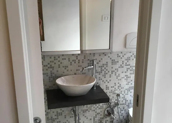 Independent With Outdoor Patio *